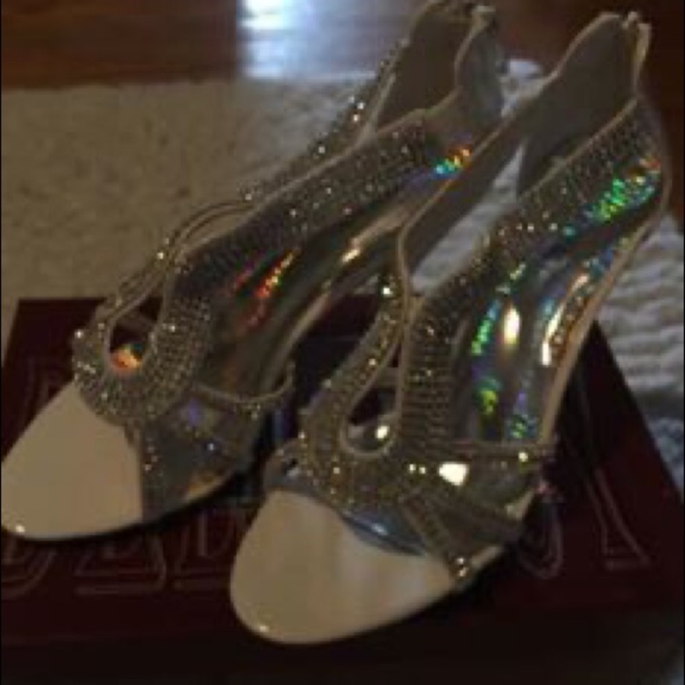 Women’s shoes